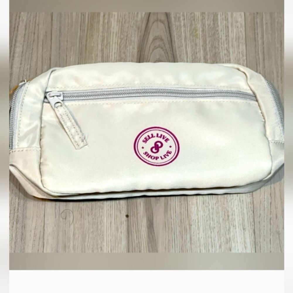 POSHMARK BELT BAG Sling Fanny Pack Bag Cream Burgendy Unisrx Clip Zip Purse Body